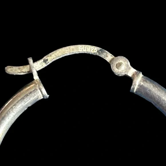 Vintage 925 Sterling hoop earrings - Picture 2 of 4
